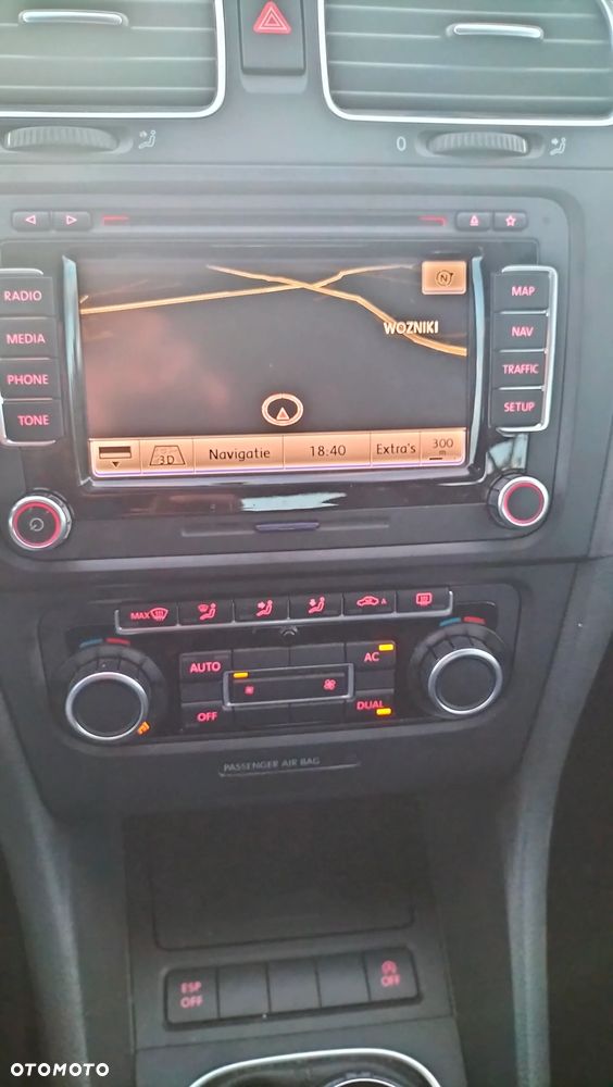 Volkswagen Golf 2010 photo 5