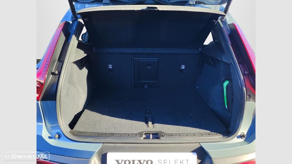 Volvo XC 40 1.5 T2 Plus Dark Auto - 14