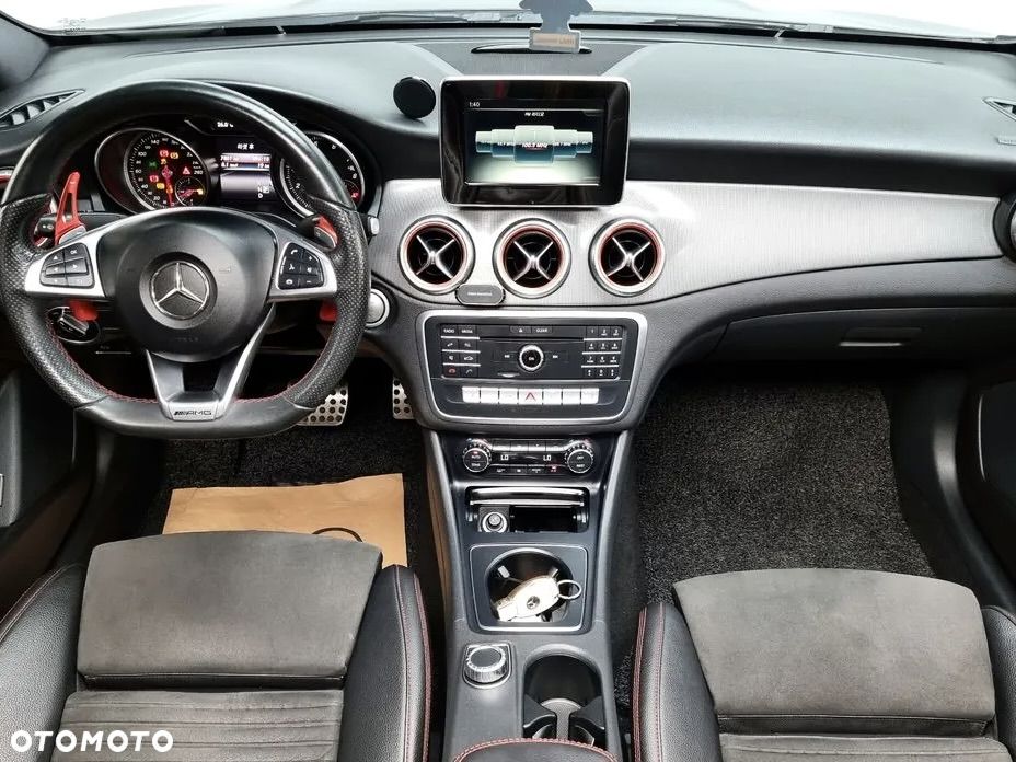 Mercedes-Benz CLA - 7
