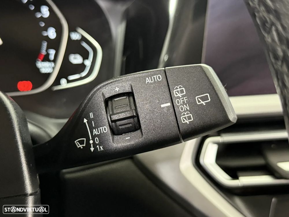 BMW 320 e Corporate Edition Auto - 27