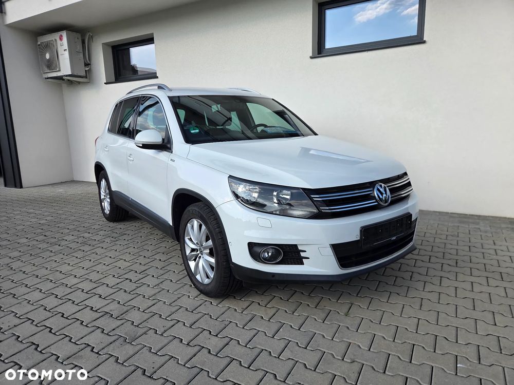 Volkswagen Tiguan - 1