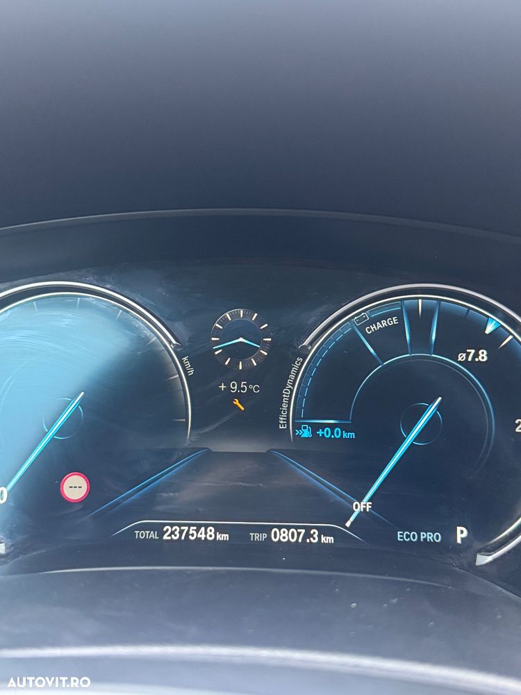 BMW Seria 5 530d xDrive AT - 15