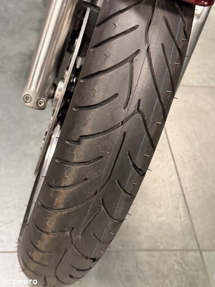 Kawasaki Zephyr - 22