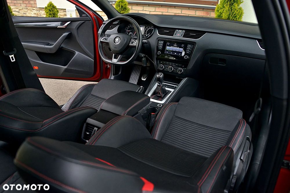 Skoda Octavia 2.0 TDI RS - 28