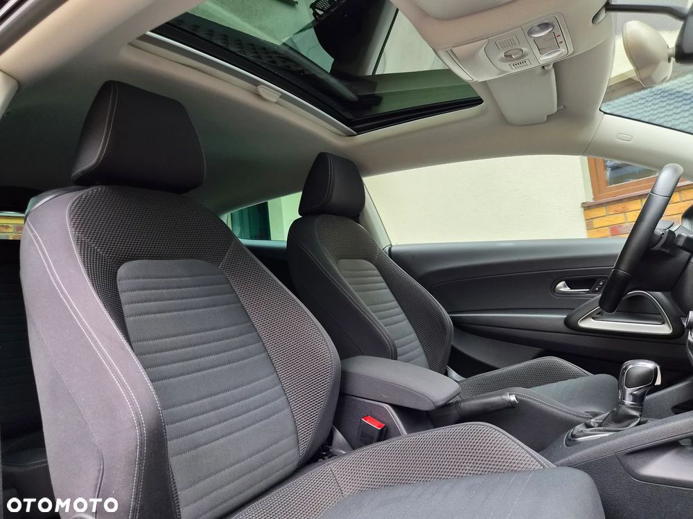 Volkswagen Scirocco 2.0 TDI DSG - 13