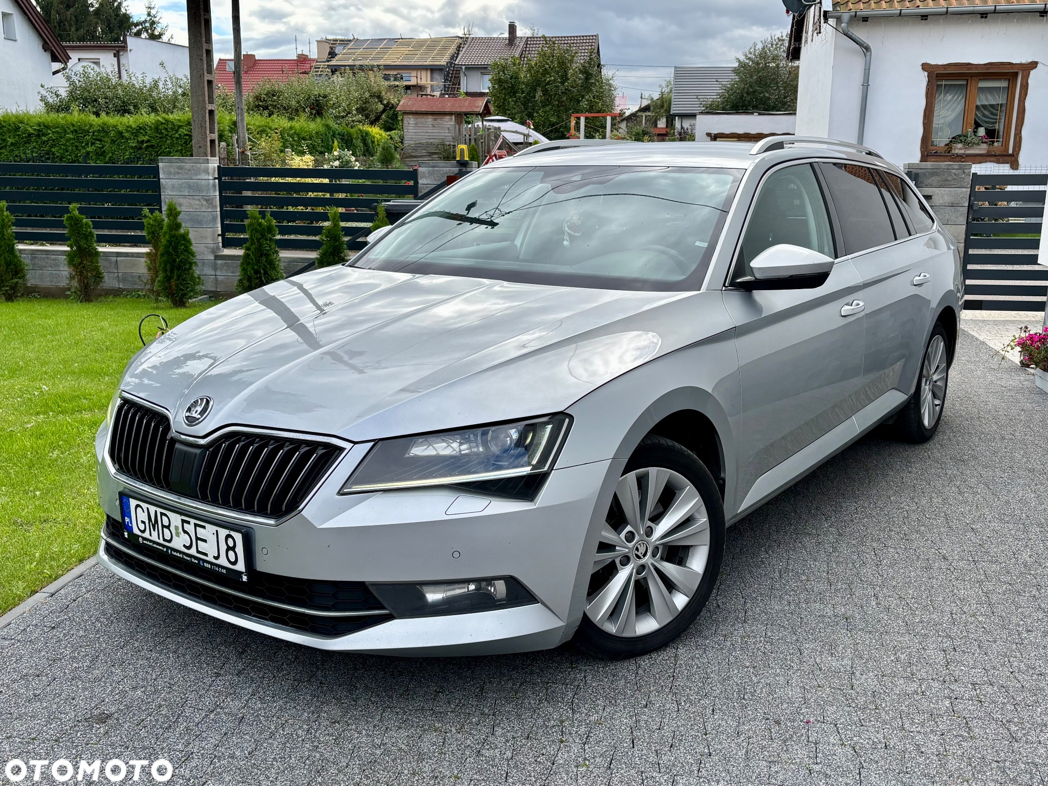 Skoda Superb Combi 2.0 TDI DSG Style - 12