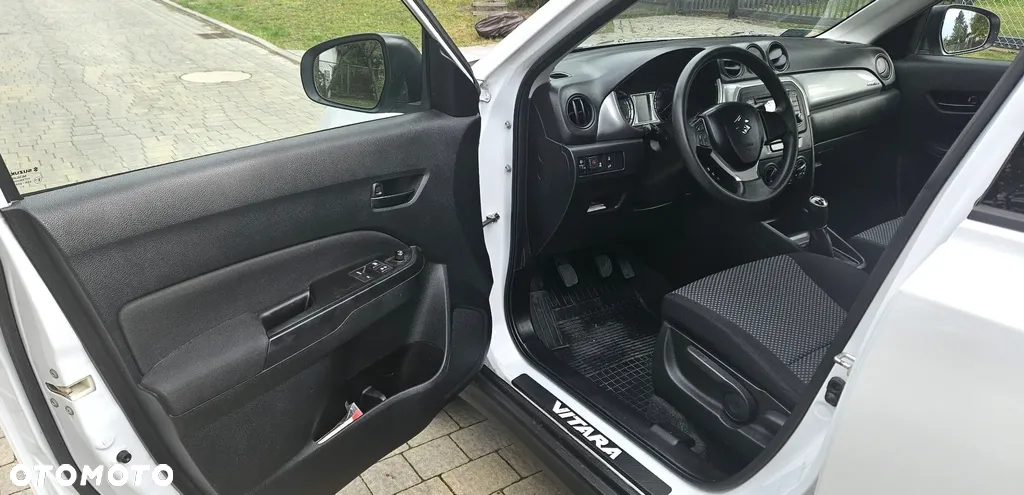 Suzuki Vitara 1.6 Comfort 4WD - 16
