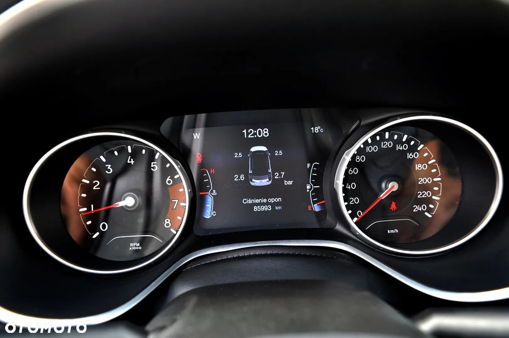 Jeep Compass 1.4 TMair Limited FWD S&S - 37