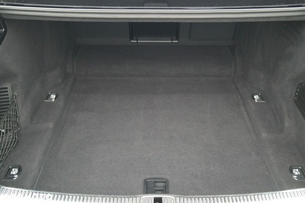 Audi S8 - 22