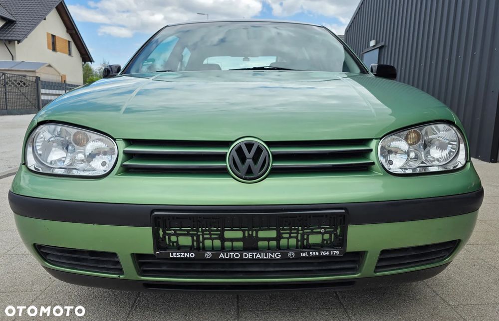 Volkswagen Golf - 3