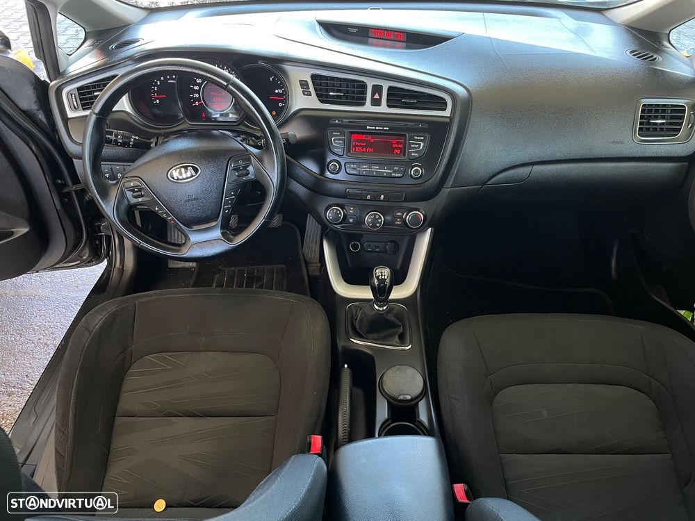 Kia Ceed SW 1.4 CRDi ECO - 4