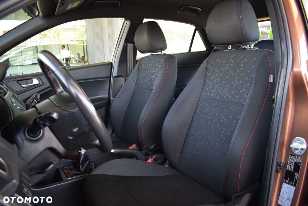 Hyundai i20 - 13