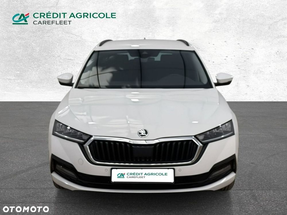 Skoda Octavia 2023 photo 2