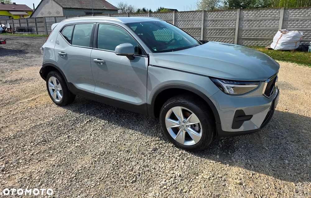 Volvo XC 40 B3 Essential - 3