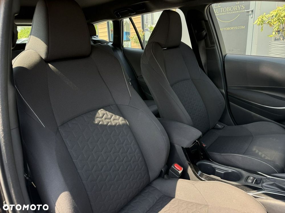 Toyota Corolla 1.8 Hybrid Comfort - 13