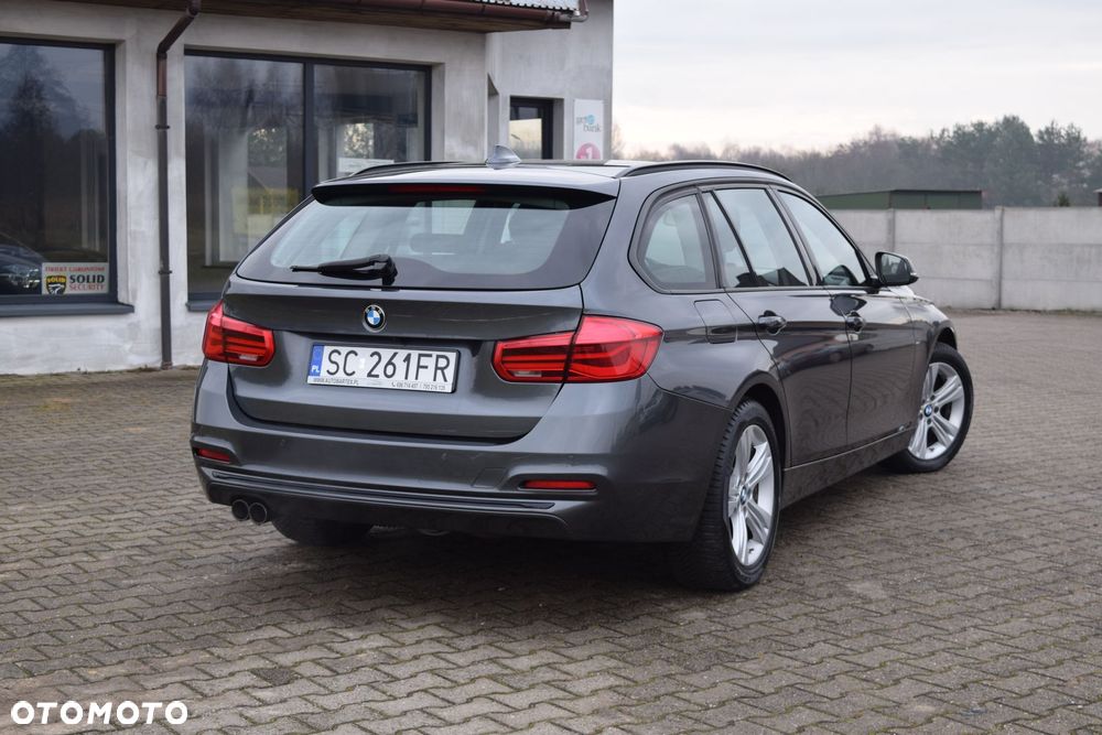 BMW Seria 3 320d xDrive Sport Line - 7