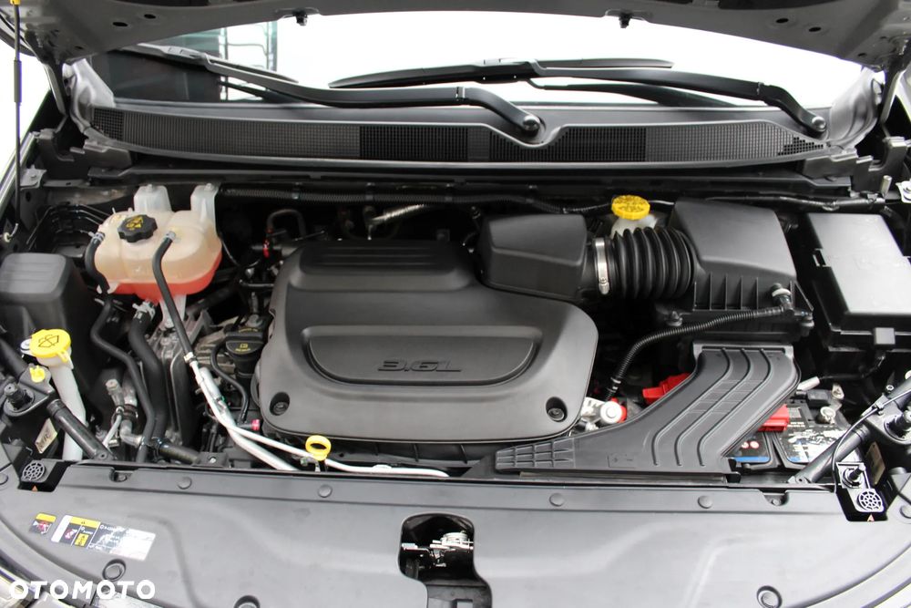 Chrysler Pacifica - 20