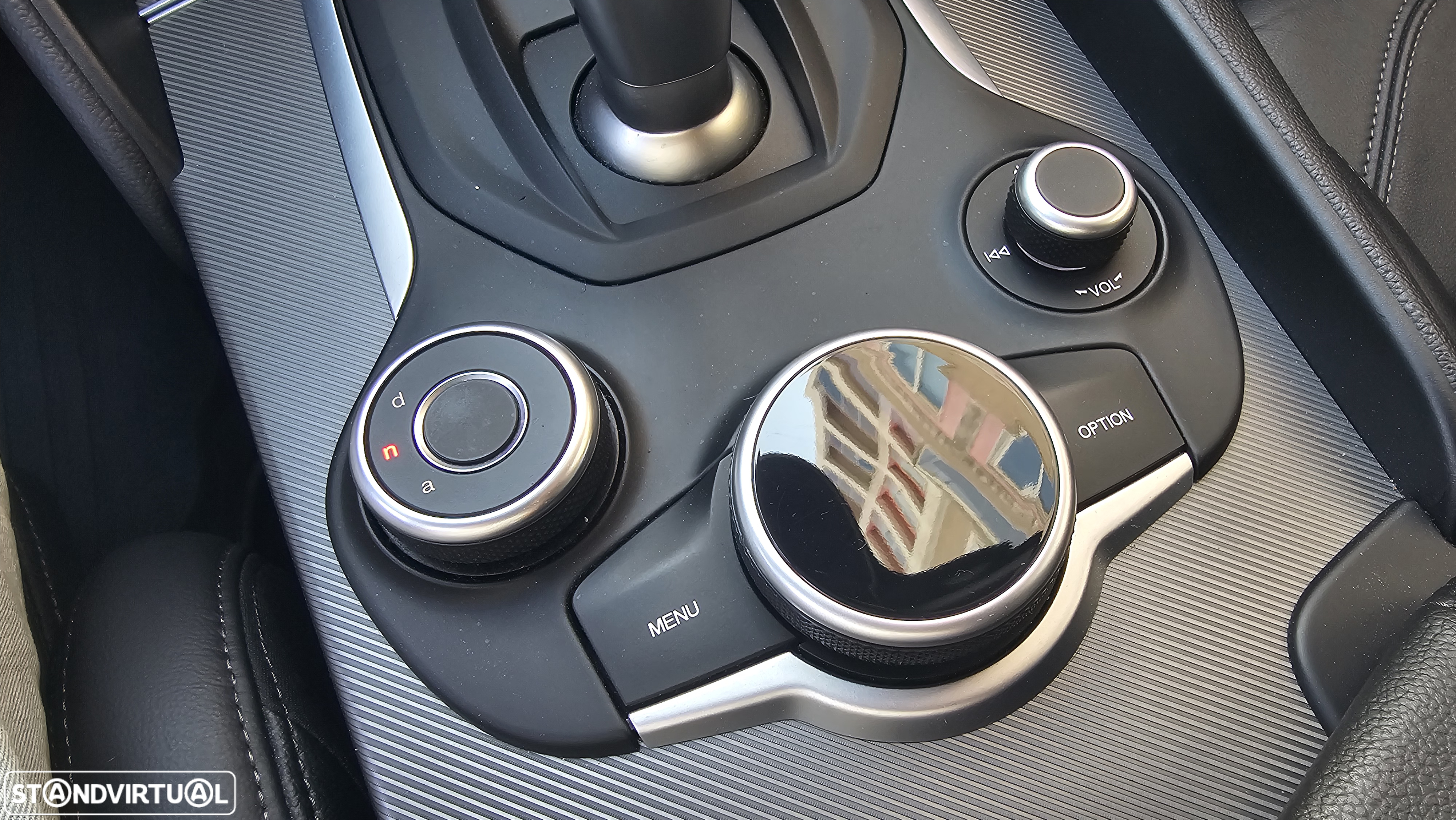 Alfa Romeo Giulia 2.2 D Veloce AT8 AWD - 28