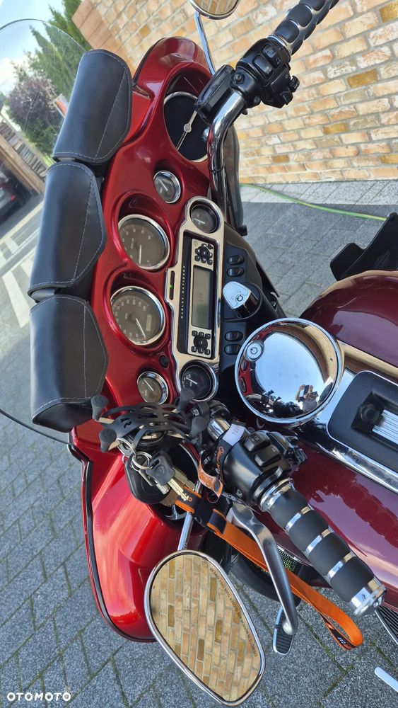 Harley-Davidson FLH Electra Glide - 4