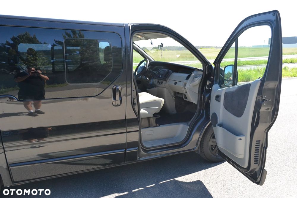Renault Trafic Passenger Expression - 19