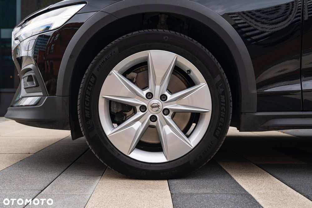 Volvo V60 Cross Country D4 AWD - 33