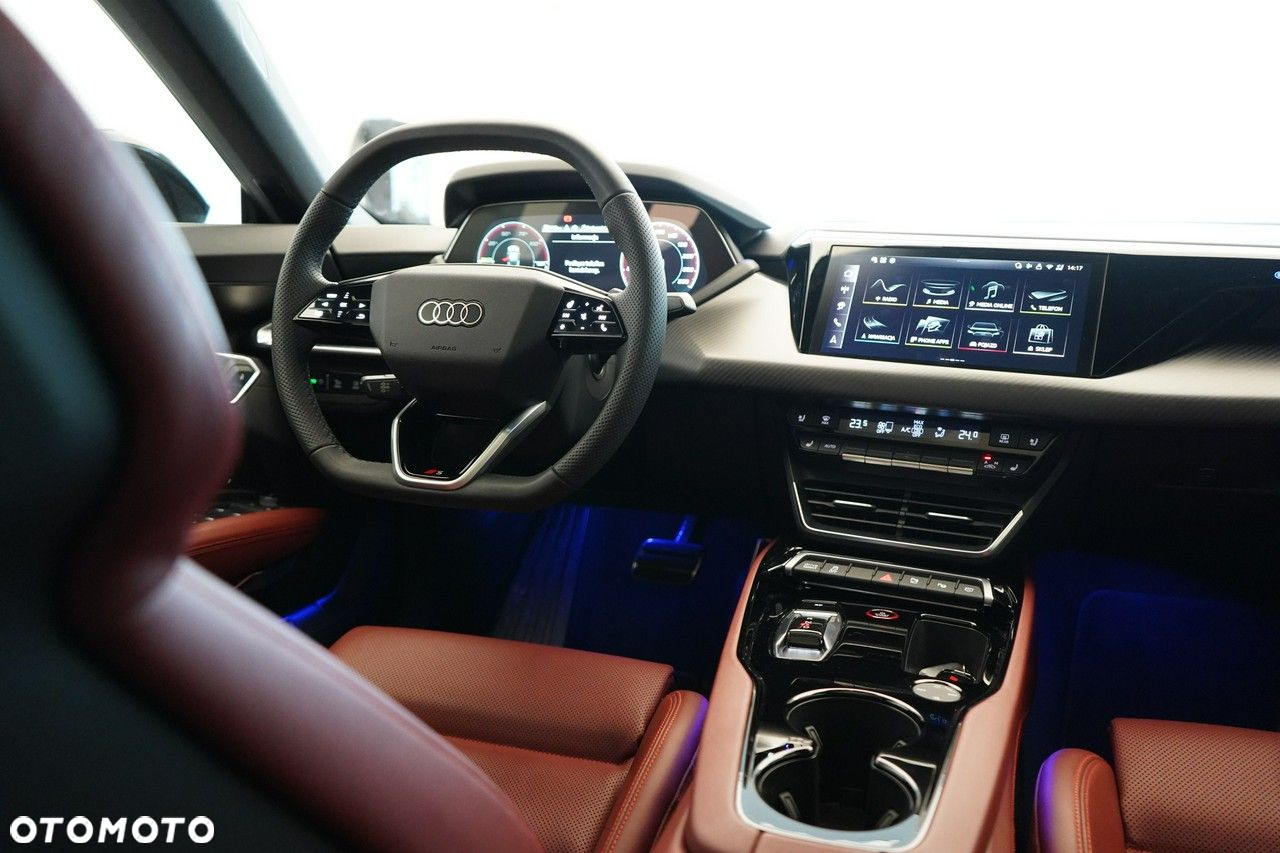 Audi e-tron GT - 11