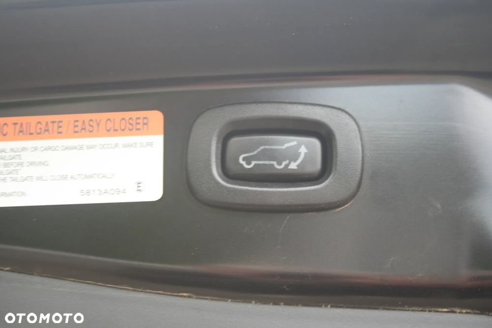 Mitsubishi Outlander - 24