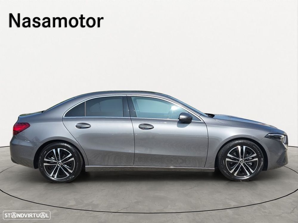 Mercedes-Benz A 180 d — fotografia 4