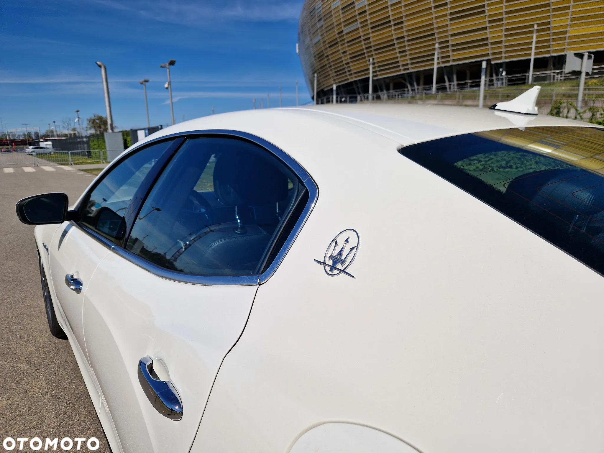 Maserati Ghibli S - 11