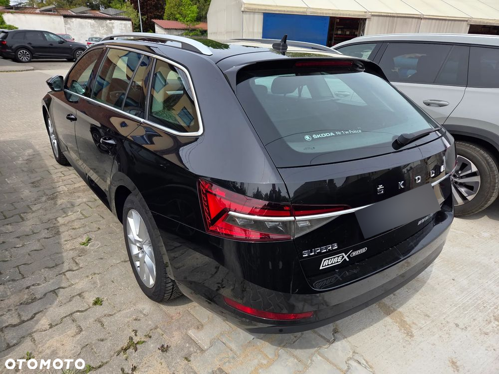 Skoda Superb 2.0 TDI Ambition - 4