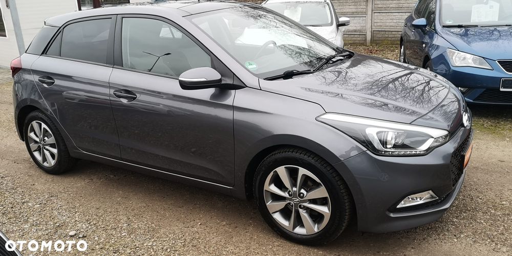 Hyundai i20 blue 1.2 Advantage+ - 8