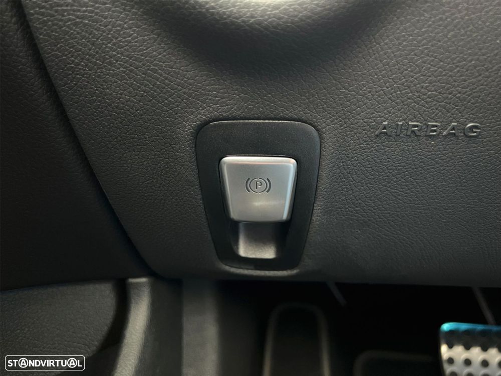 Mercedes-Benz E 220 - 19