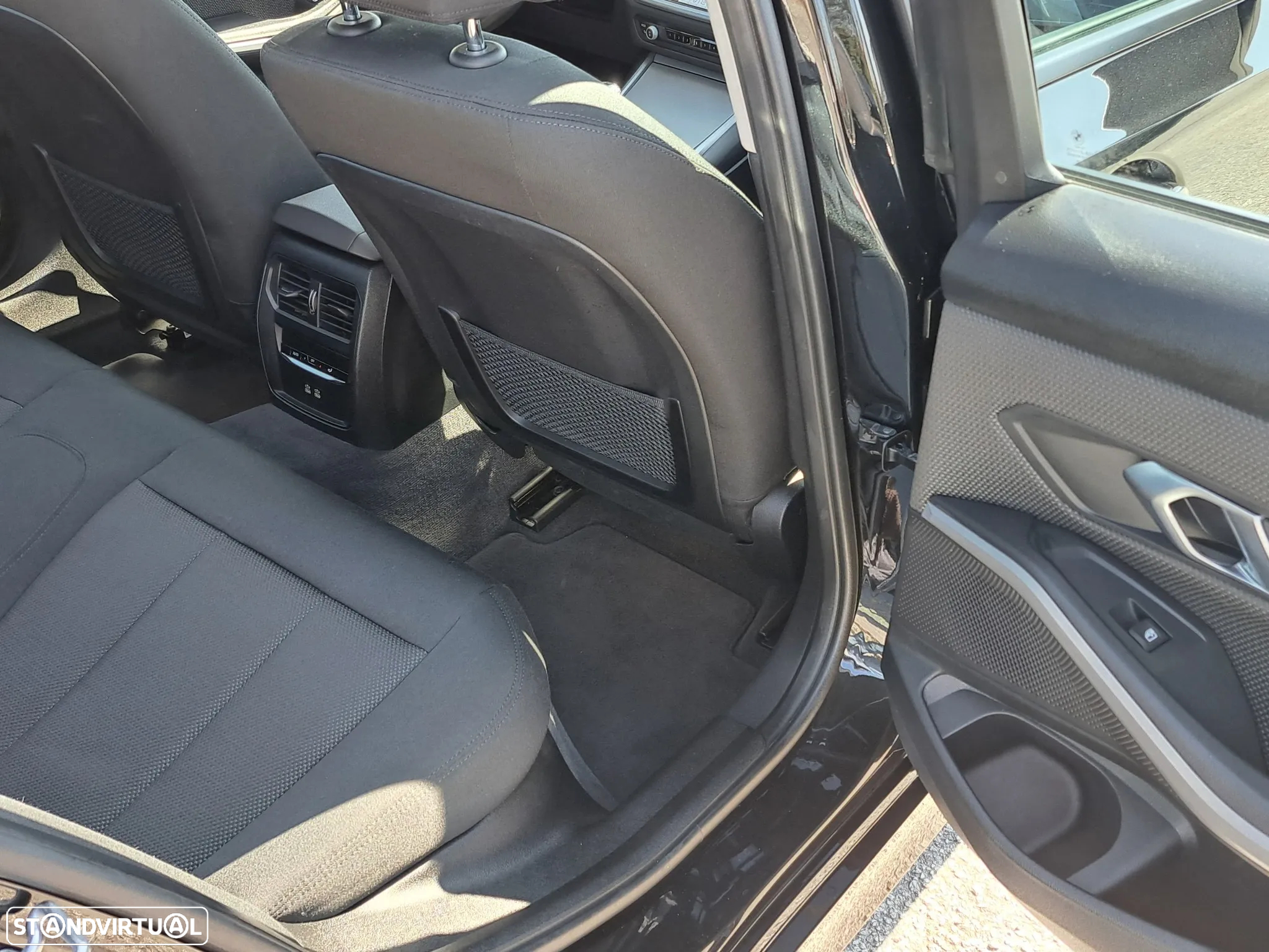 BMW 320 d Auto - 26