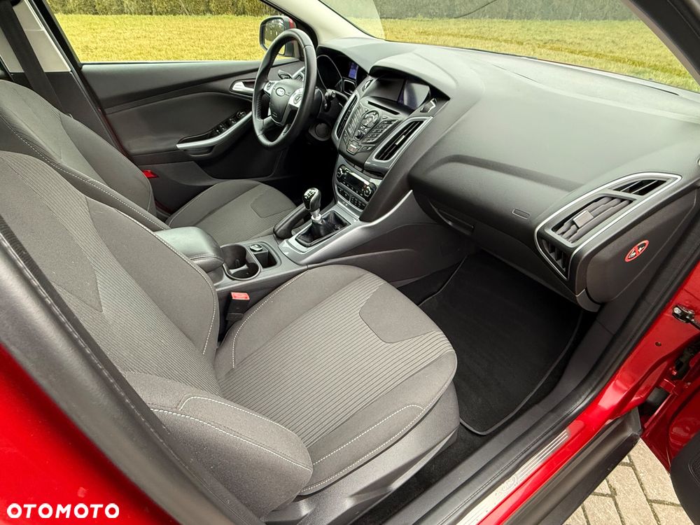 Ford Focus 1.6 TDCi DPF Titanium - 32