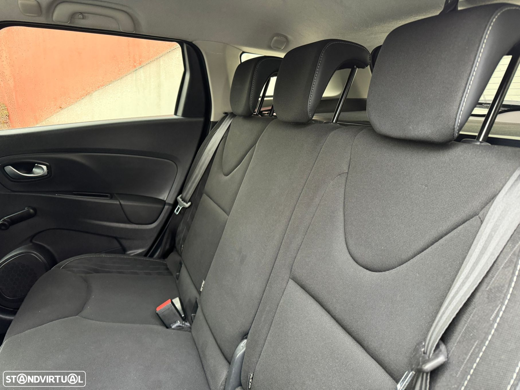 Renault Clio Sport Tourer 0.9 TCe Limited - 10