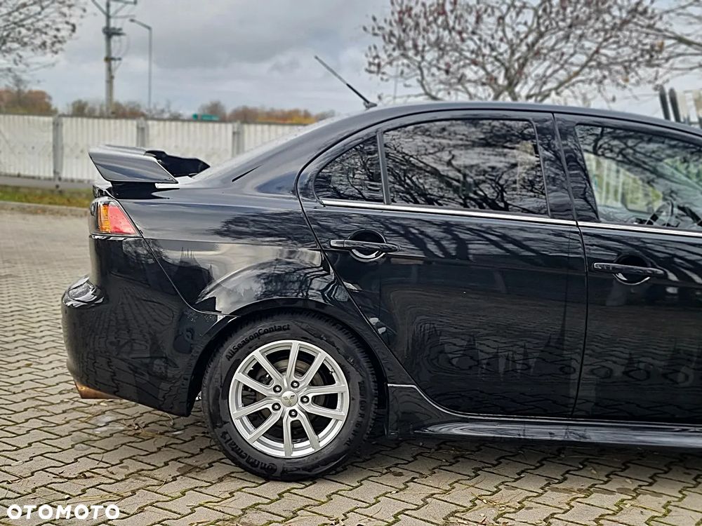 Mitsubishi Lancer - 16