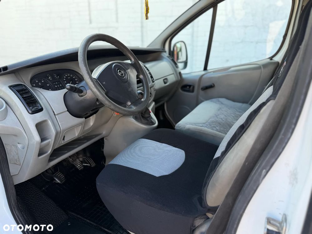 Opel VIVARO - 12