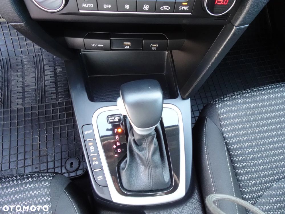 Kia XCeed 1.5 T-GDI M DCT - 36