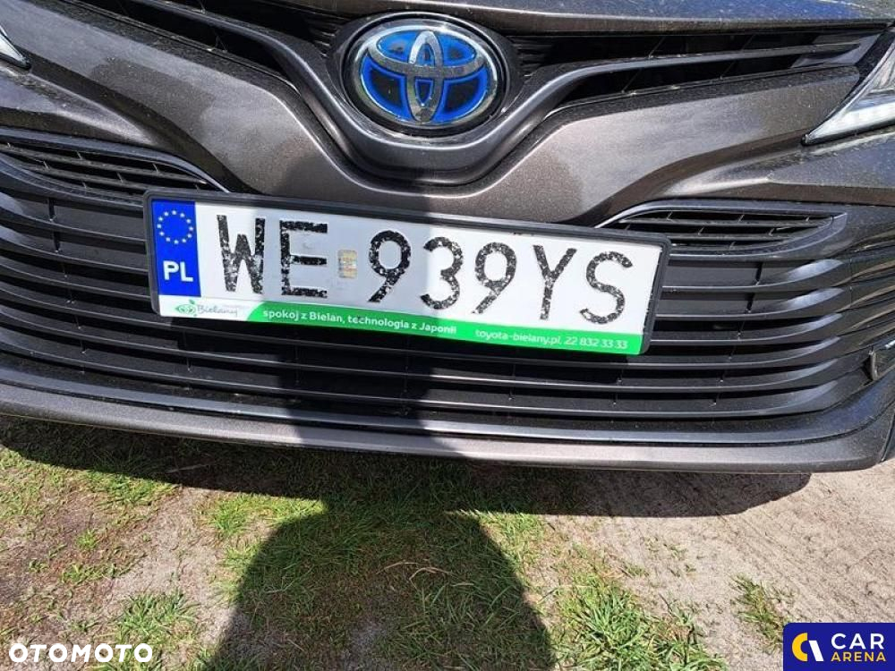 Toyota Camry - 11