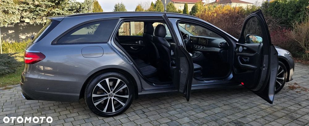 Mercedes-Benz Klasa E 220 d 9G-TRONIC - 11