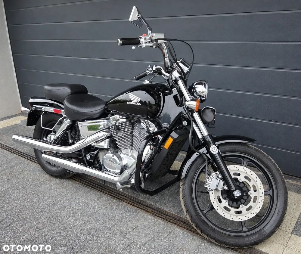 Honda VT - 9