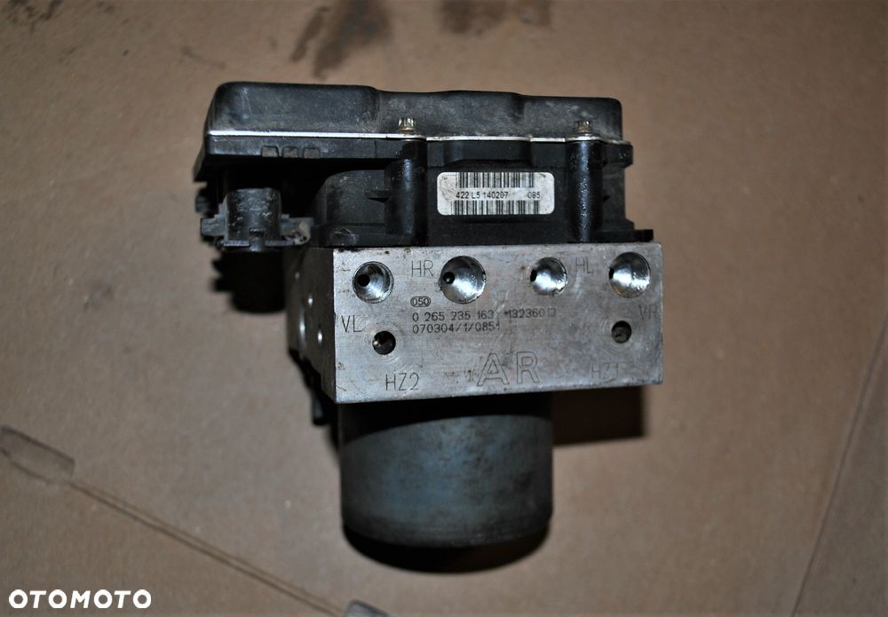 Pompa Sterownik ABS Corsa D  0265235163 0265950402 - 3