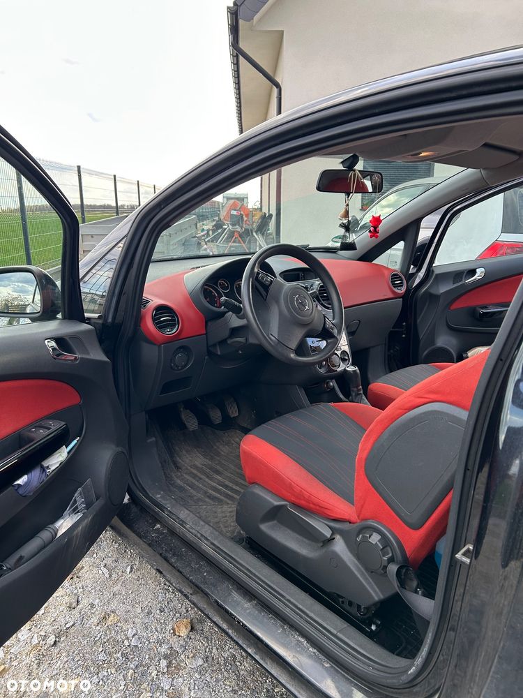 Opel Corsa 1.2 16V Cosmo - 7