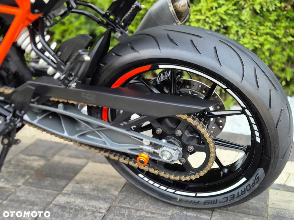 KTM Duke - 18