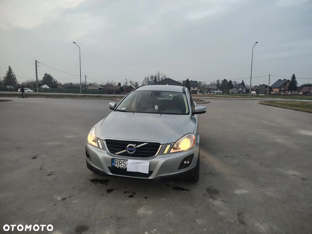 Volvo XC 60 - 4
