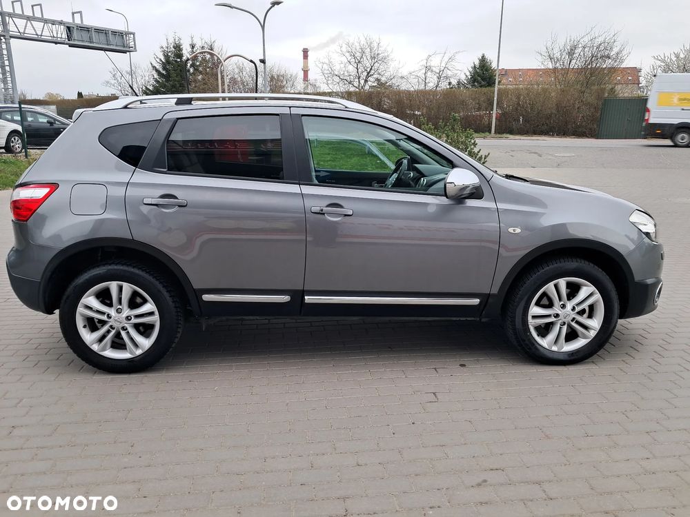 Nissan Qashqai 1.6 dCi DPF tekna - 6