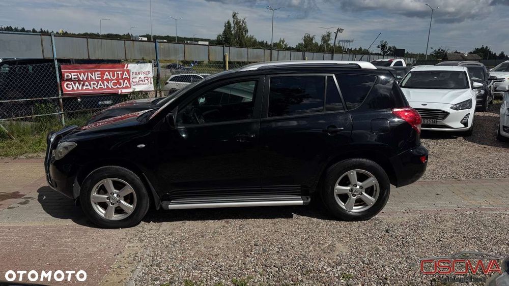 Toyota RAV4 - 16