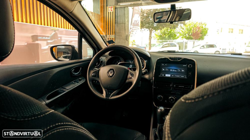 Renault Clio dCi 75 Stop & Start Life - 11