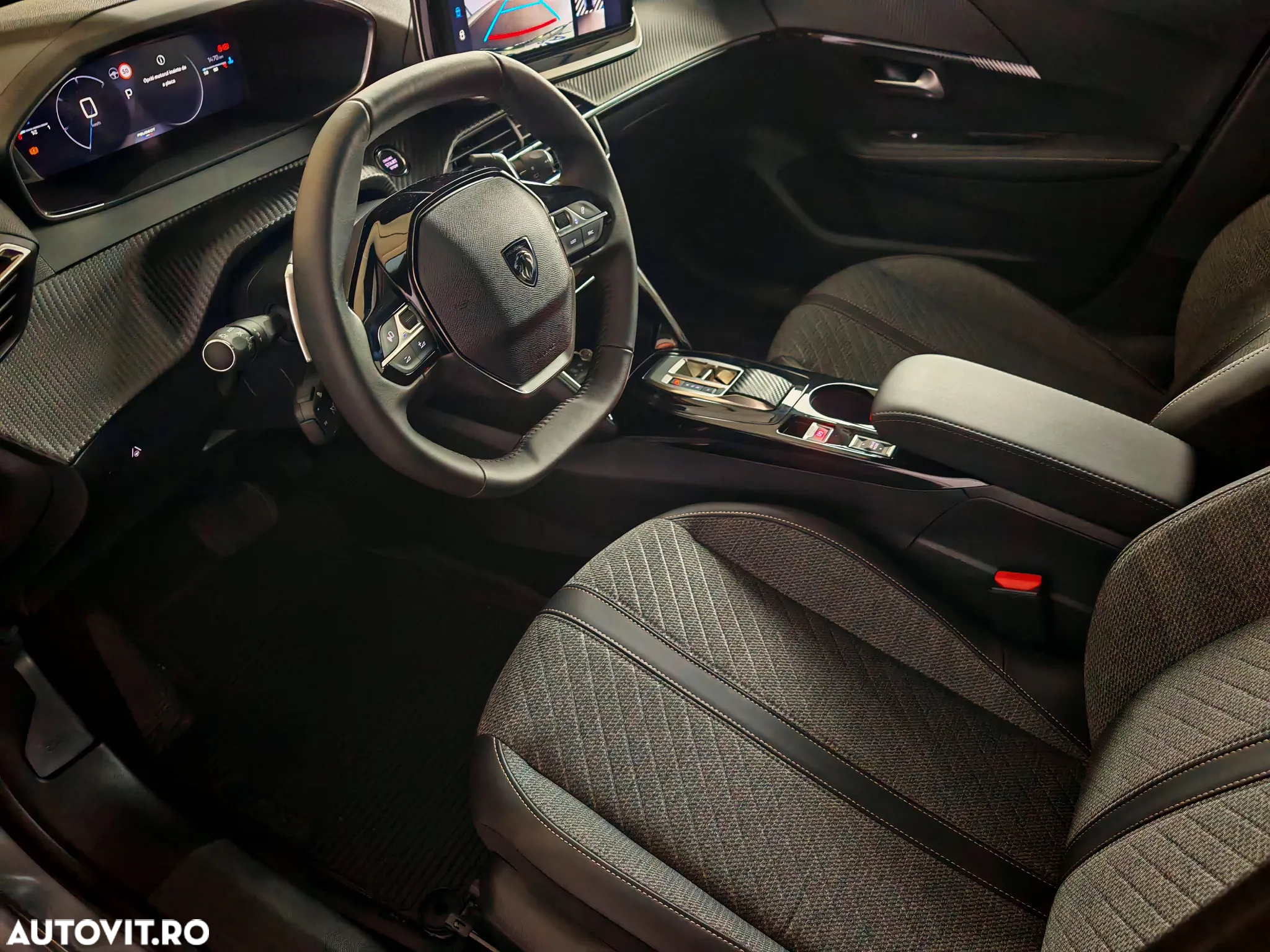 Peugeot 208 1.2 L PureTech STT EAT8 Allure - 18