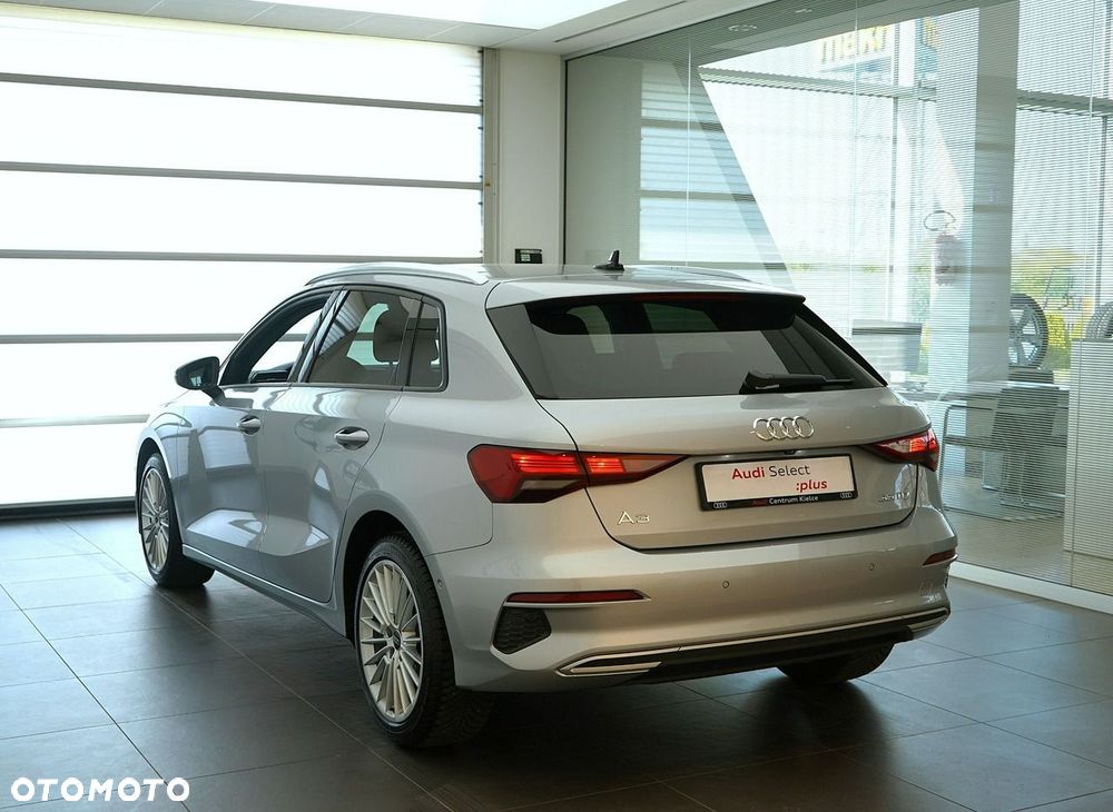 Audi A3 Sportback - 3